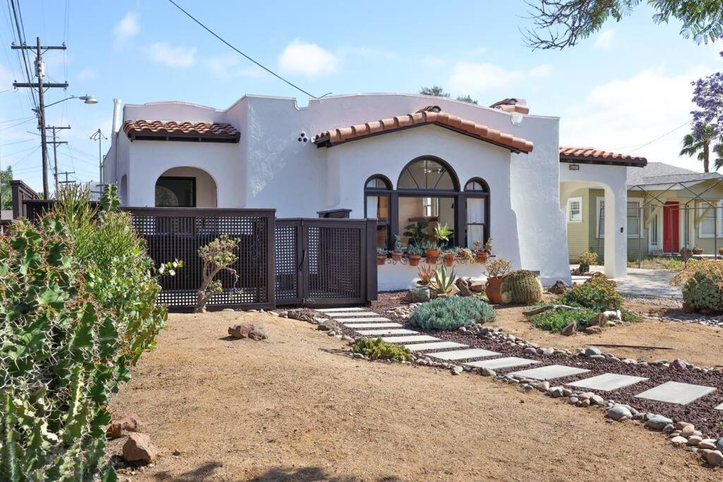 Spanish Casita - Post-Century Modern Home Centrally Located San Diego Extérieur photo